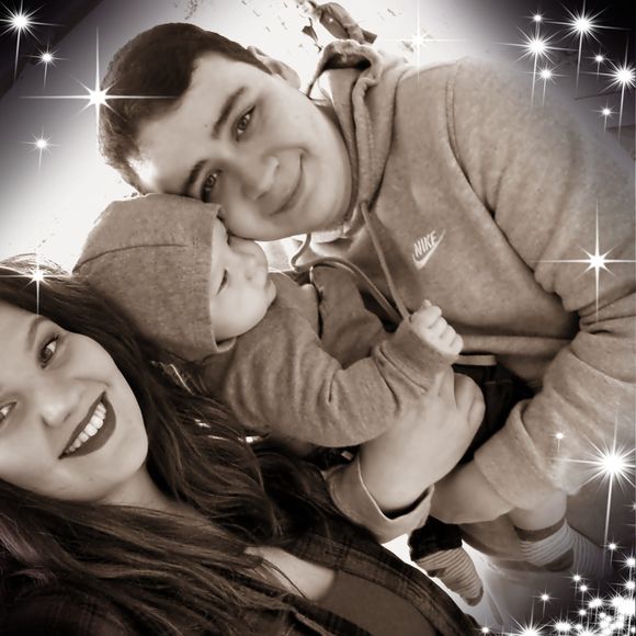 Meet your Posher, Emily - Picture 1 of 1